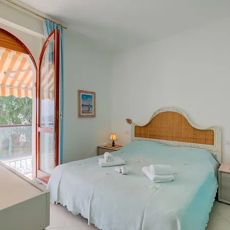 Apartman Rhapsody By The Sea - Happy *